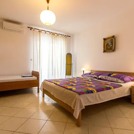 Appartamento 7284c Fažana